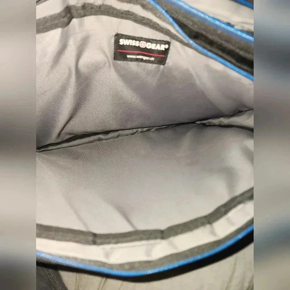 Wenger JETT Carrying Case for 14.1" Notebook - Black, Blue Swiss Gear - Picture 6 of 7